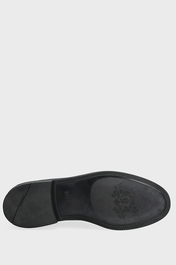 ΠΑΠΟΥΤΣΙΑ HUGO - 001 ΜΑΥΡΟ